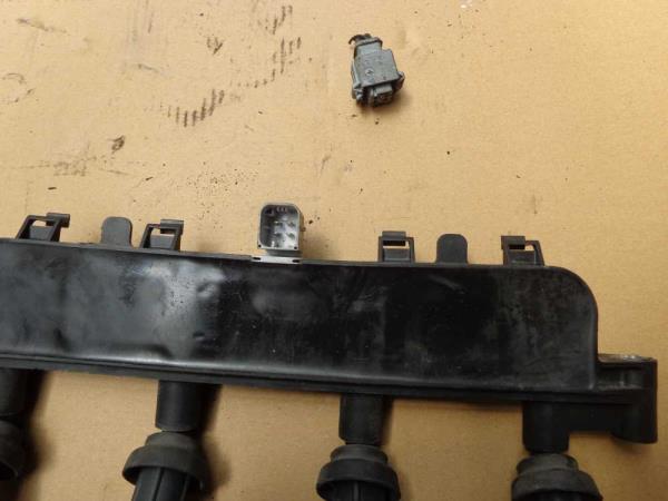 BOBINE D ALLUMAGE CITROEN/PEUGEOT - Vue 5